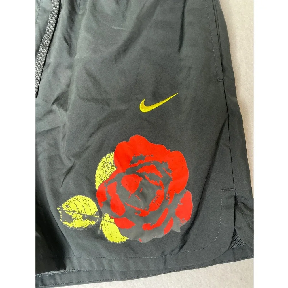 Nike Sportswear Rose Graphic Shorts Mens Large Black Floral Athletic FJ1649-060